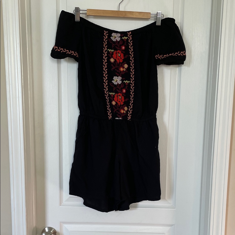 Old Navy Black Off-Shoulder Romper with Floral Embroidery